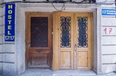 ჰოსტელის ტერასა
