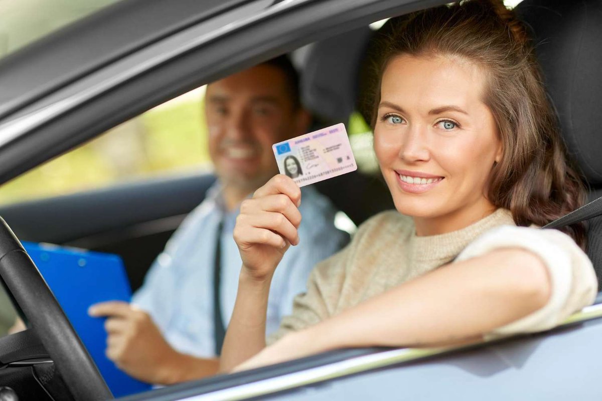A girl received a driver's license in Georgia.