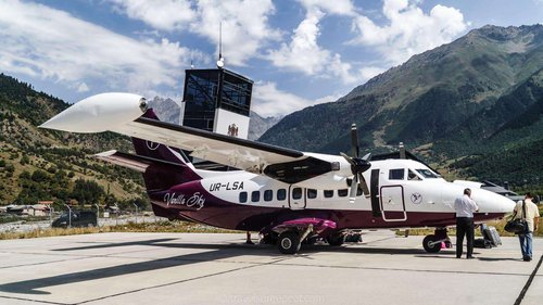 A plane at Natahari Airport