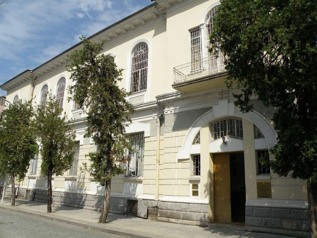 Аджарский государственный музей им. Харитора Ахвледиани