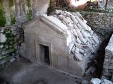 Bagineti's grave