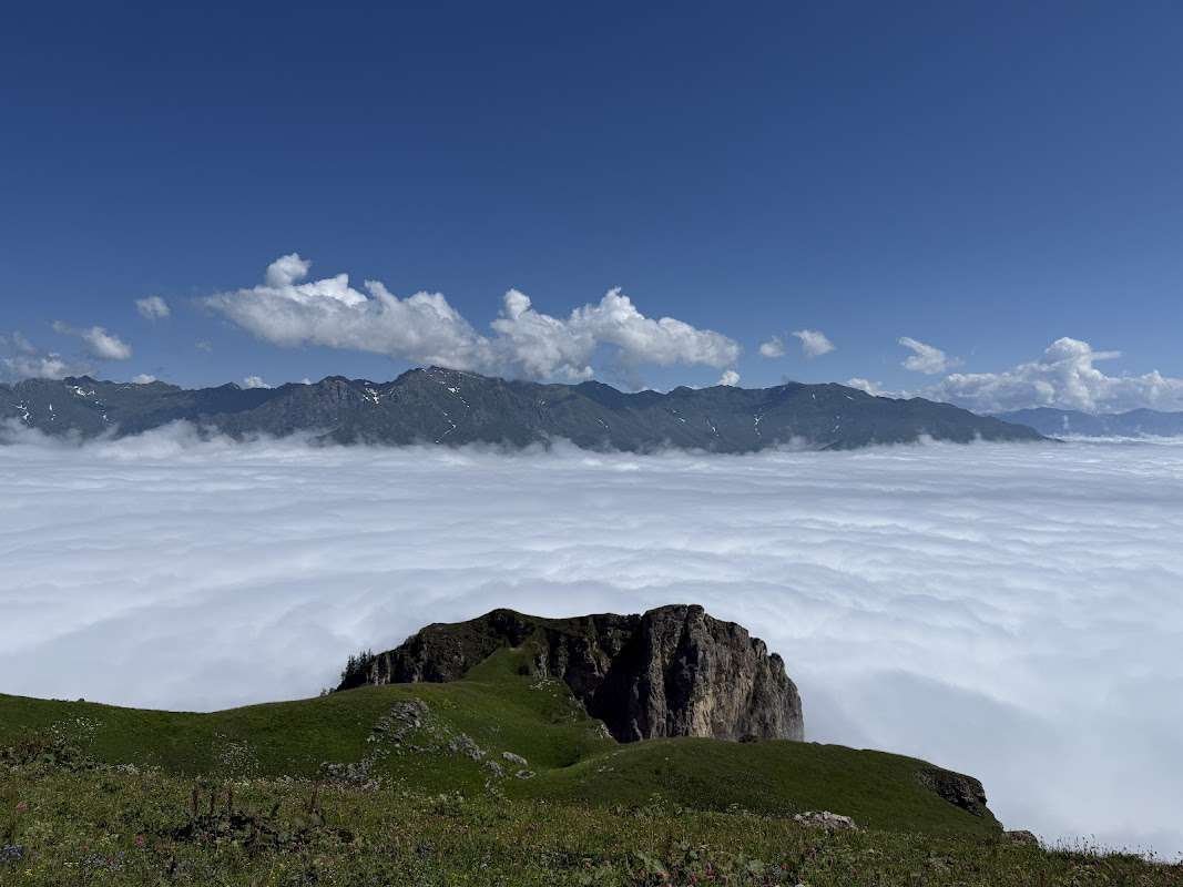 Askhi Plateau