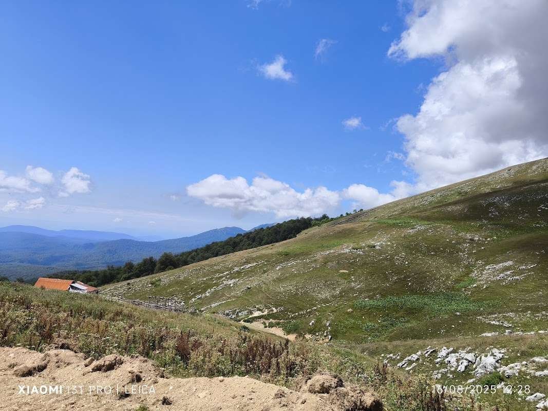 Askhi Plateau