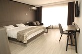 Aventus Hotel
