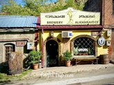 ლუდი ალხანაიძე