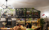 Cafe & Bar La Mano