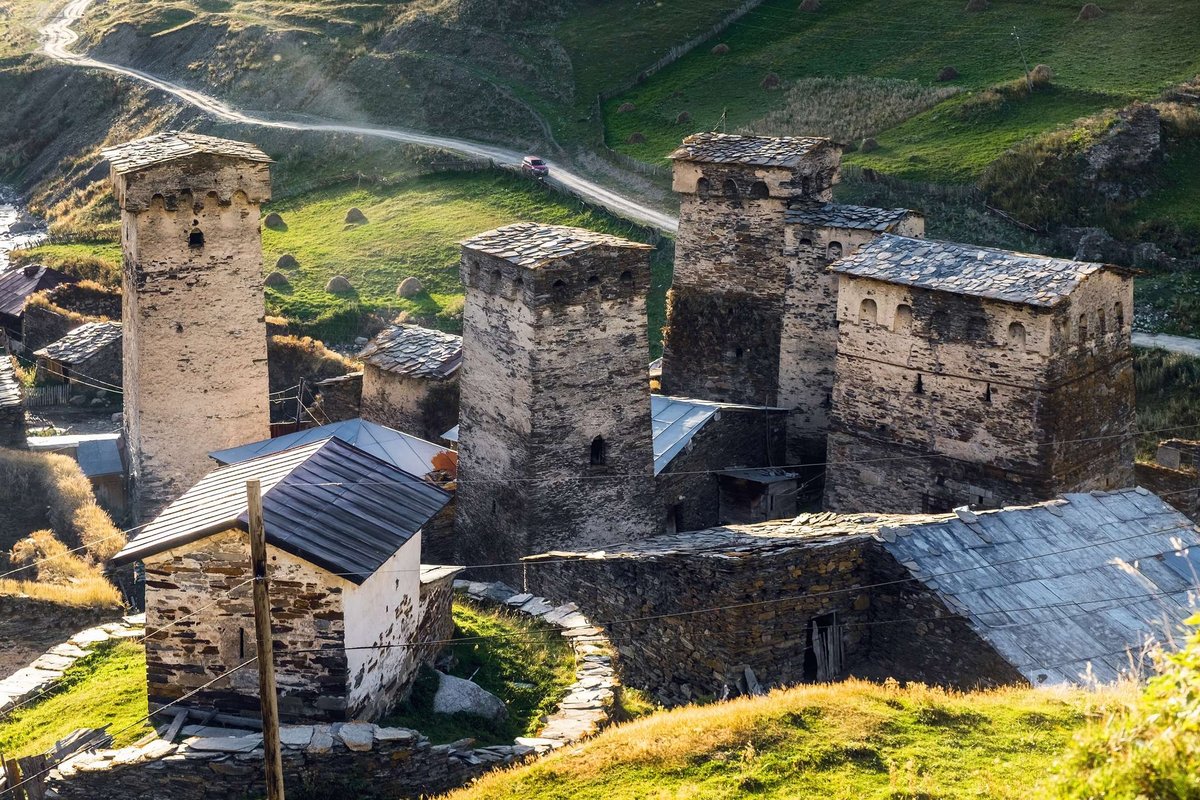 Complex-of-the-lower-fortress-Chazhashi