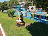 Children's playground (near the Colonnade)