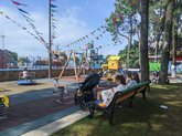 Children's playground (near the Colonnade)