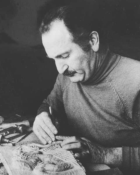 Arsen Pochkhua House-Museum - work on the bas-relief