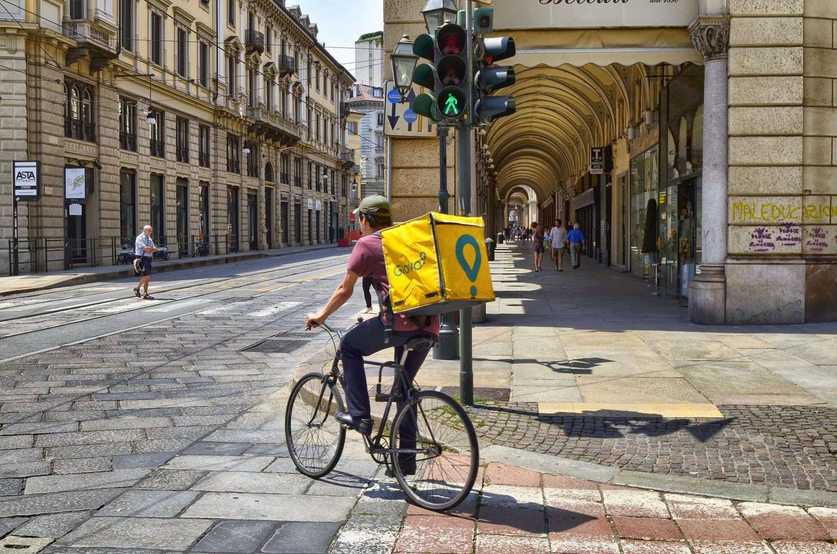 Food delivery in Tbilisi Glovo