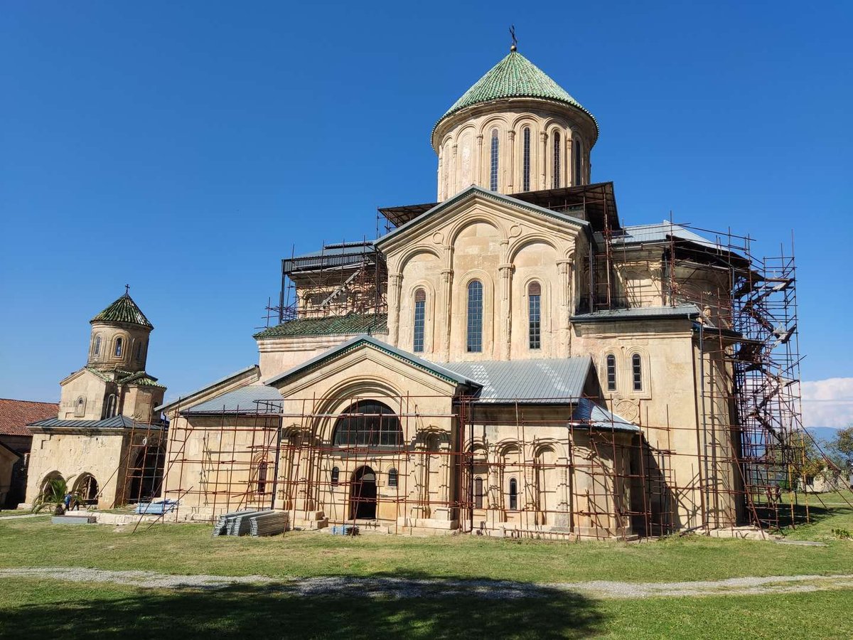 Гелатский монастырь