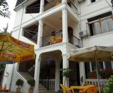Gulnasi's Guest House