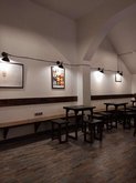 HopHut Craft Beer Bar