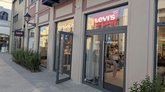 Levis Outlet Village
