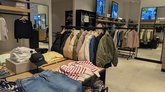 Levis Outlet Village