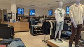 Levis Outlet Village
