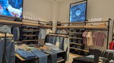 Levis Outlet Village