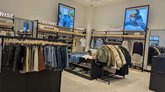 Levis Outlet Village