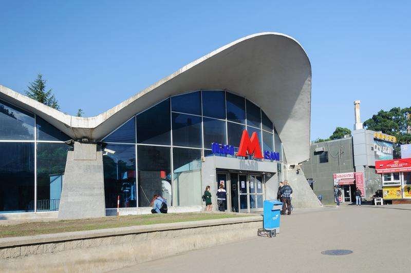 Metro station Isani