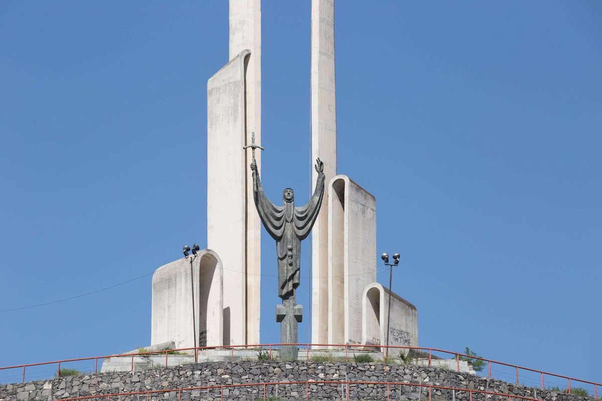 Monument to Saint Nino