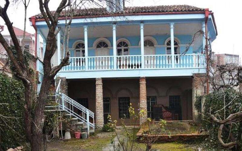 Vano Sarajishvili Museum