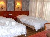 Nadikvari Hotel