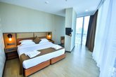 New Wave Hotel