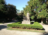 ლადო გუდიაშვილის ძეგლი
