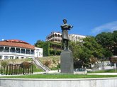 Памятник Николозу Бараташвили
