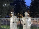 Памятник Паоло Иашвили и Тициану Табидзе
