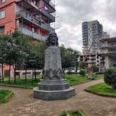 Памятник Селиму Химшиашвили