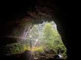 Dzudzuana Cave