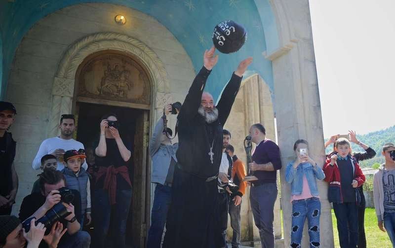 The game of Lelo Burti begins on Easter Day.