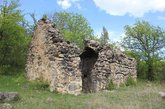 Руины средневекового церкви