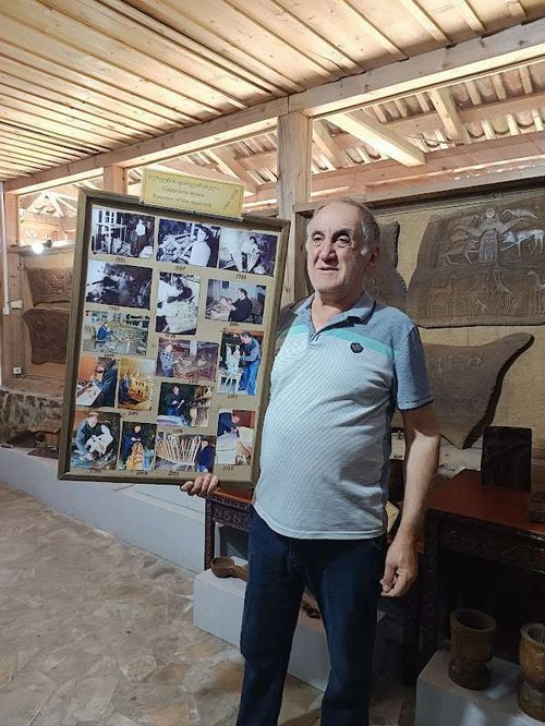 Салон-мастерская Кемала Турманидзе в Батуми - мастер рассказывает о своих работах.jpg