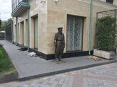 Скульптура "Дворник на Шавтели"