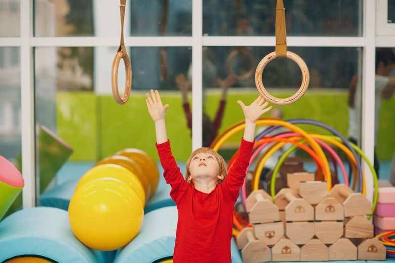 Sports activities in kindergarten.max-800x600