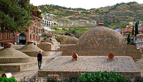Sulfur baths in Tbilisi1