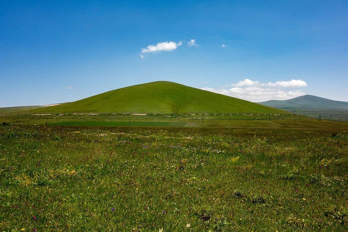 Tchikiani mountain