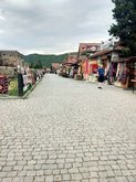ქუჩის ბაზარი სუვენირებისთვის