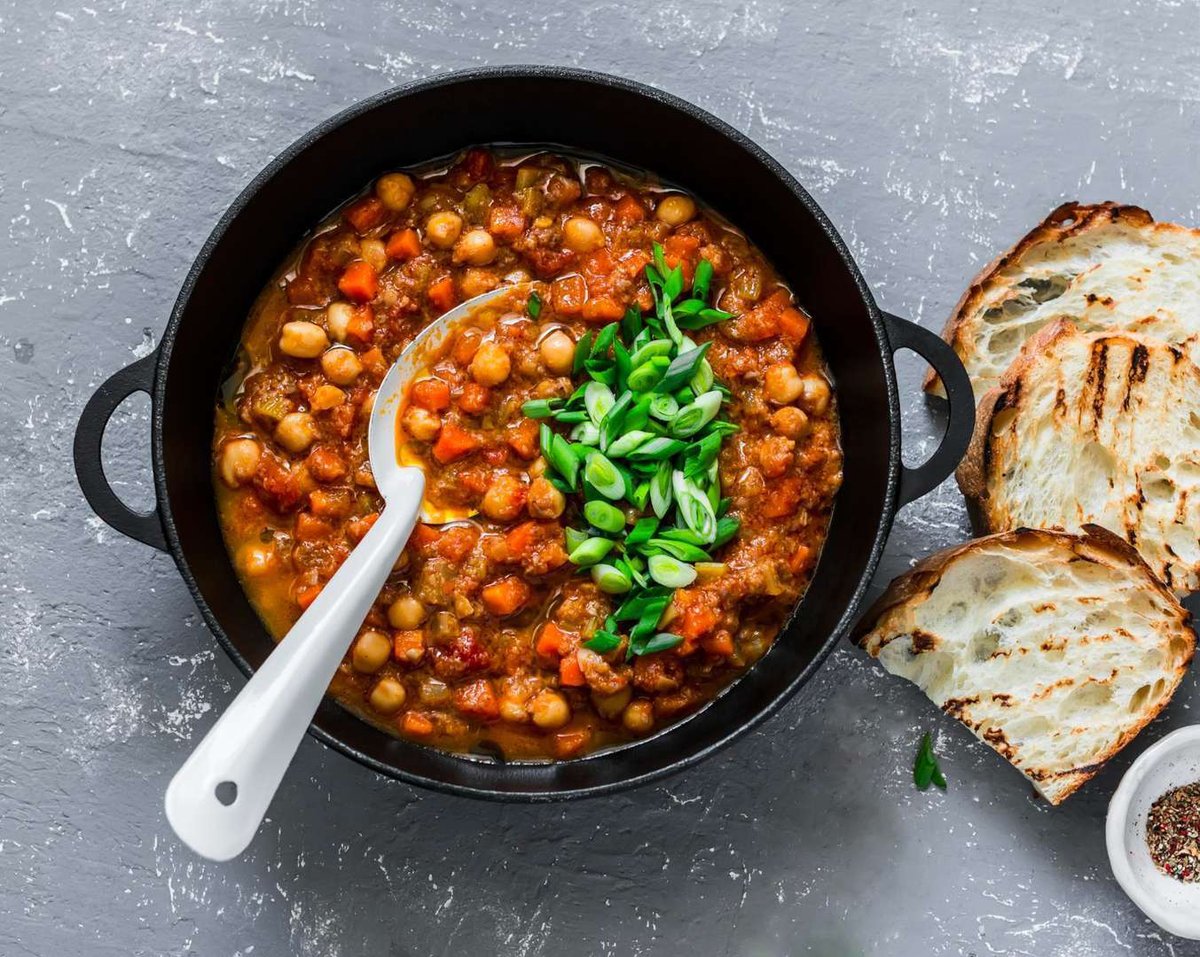 Vegetarian version of lobio with mushrooms and spices