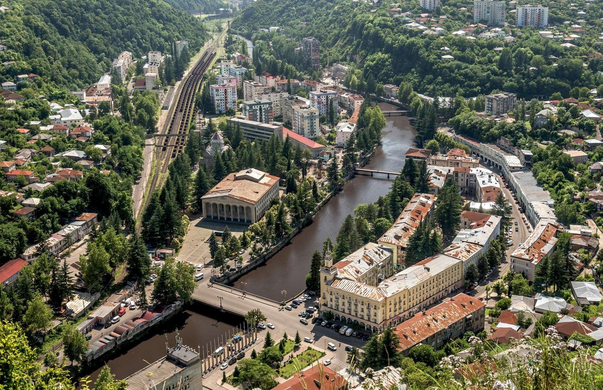View-of-the-mining-town-Chiatura-on-Kvirila-riv