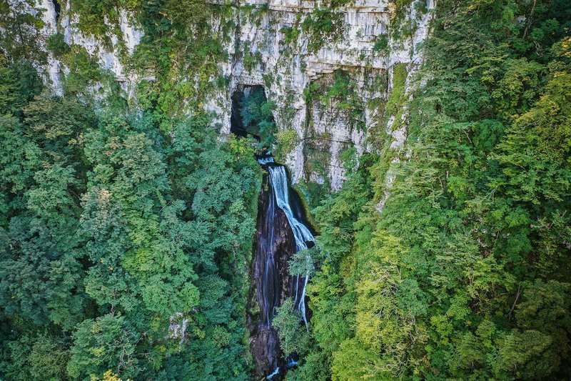 Tobi Falls