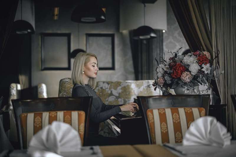 atmosfera v restorane.max-800x600