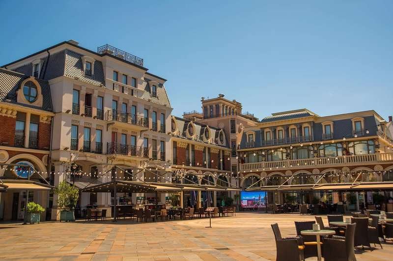 batumi-georgia-beautiful-piazza-square-transformed