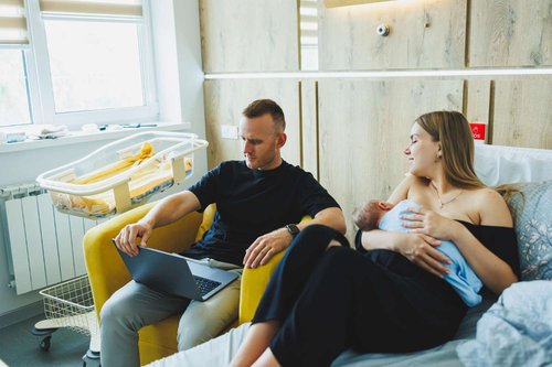 family in the VIP ward of the maternity hospital