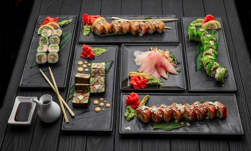 signature sushi set