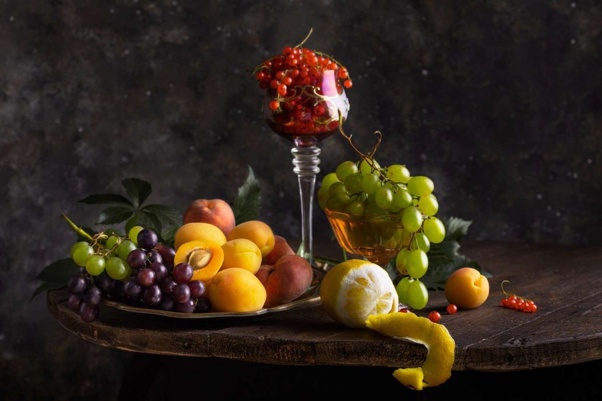 frukty_-_natyurmort_v_stile_barokko_s_vinogrado
