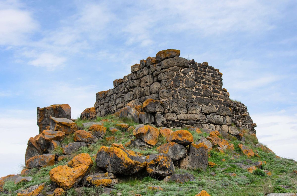 megality-gruzii-dlya-kogo-eti-drevniye-kamennyy